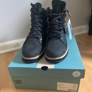 Womens TOMS Waterproof Boot - Size 8.5 - NEW